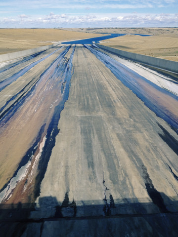 abfluss eines Wasserreservoirs, Saskatchewan, Kanada, lizenzfreies Stockfoto