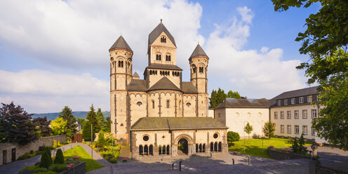 Deutschland, Rheinland-Pfalz, Abtei Maria Laach, Säulenbasilika - WD002155