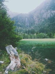 Austria, Styria, Lake Constance with waterfall - BRF000027