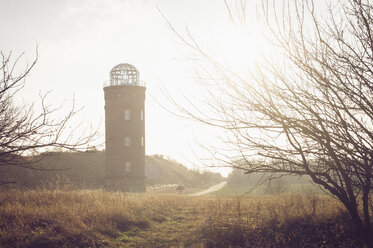 Deutschland, Mecklenburg-Vorpommern, Rügen, Leuchtturm am Kap Arkona - MJ000620