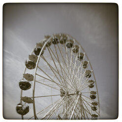 Germany, Hamburg, Ferris Wheel - KRPF000137