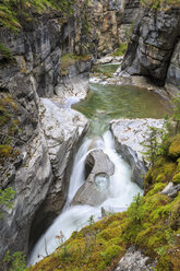 Canada, Alberta, Rocky Mountains, Jasper National Park, view to Maligne Canyon and Maligne River - FO005620