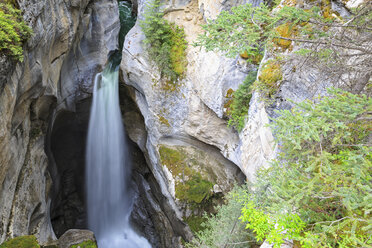 Kanada, Alberta, Rocky Mountains, Jasper National Park, Blick auf Maligne Canyon und Maligne River - FOF005617