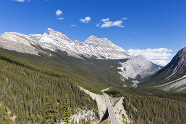 Kanada, Alberta, Banff National Park, Icefields Parkway, Cirrus Mountain - FOF005680