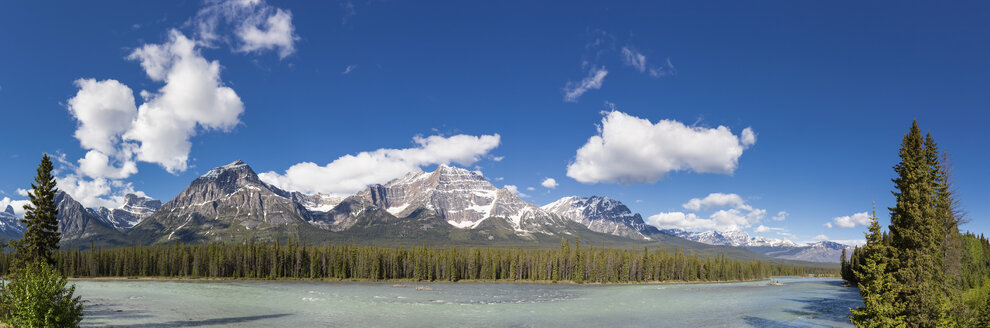 Kanada, Alberta, Jasper National Park, Banff National Park, Icefields Parkway, Athabasca River - FOF005713