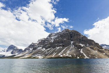 Canada, Alberta, Banff National Park, Jasper National Park, Crowfoot Mountain and Bow Lake - FOF005775