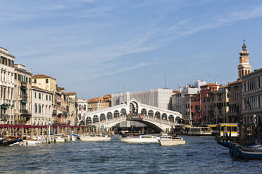 Italy, Venice, Canale Grande, Rialto Bridge - FOF005797