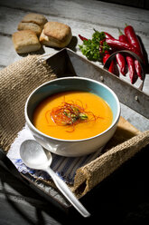 Carrot soup with chilli threads - MAEF007665