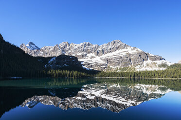 Kanada, British Columbia, Yoho Nationalpark, O'Hara-See mit Bergen - FO005846