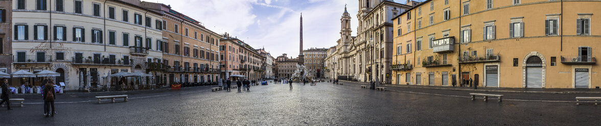 Italy, Rome, panorama view of Piazza Navona in the morning - DISF000451