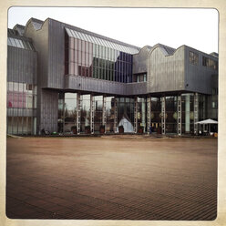 Kölner Philharmonie mit Vorplatz, Köln, Deutschland. - ZMF000155