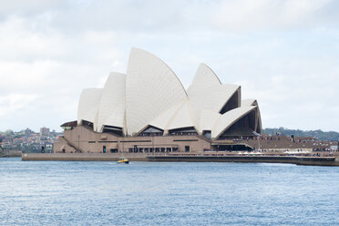 Australia, New South Wales, Sydney, view to Sydney opera - FBF000200