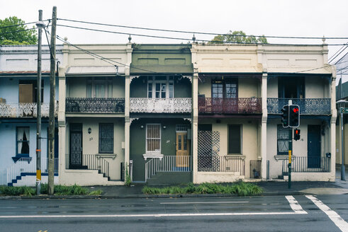 Australia, New South Wales, Sydney, row of old residential houses - FBF000205