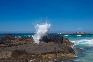 Australien, Seal Rocks, Felsen und Brandungswellen - FBF000183