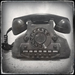 Old retro telephone with old fashioned wet plate filter effect - JAWF000004