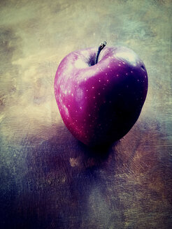 Ein roter Apfel - MYF000135
