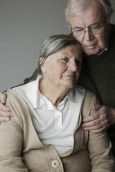 Portrait of senior couple, close-up - JATF000641