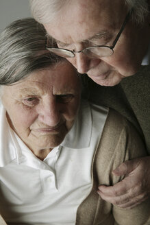 Portrait of senior couple, close-up - JATF000642