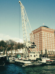 Museum harbor oevelgoenne on Jetty Neumuehlen with old crane, Hamburg, Germany - SEF000469