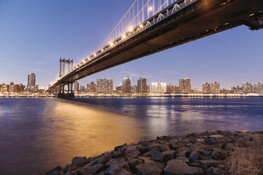 USA, New York City, Manhattan Bridge - MFF000869