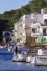 Spain, Balearic Islands, Majorca, Santanyi, view to boats and houses - THAF000041