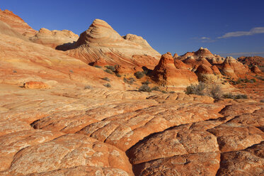 USA, Arizona, Colorado Plateau, Vermilion Cliffs, Coyote Buttes, Sandsteinfelsen am Paria Canyon - RUEF001174