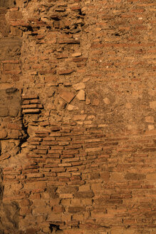 Italy, Rome, Brick wall of ancient aqueduct - KAF000092