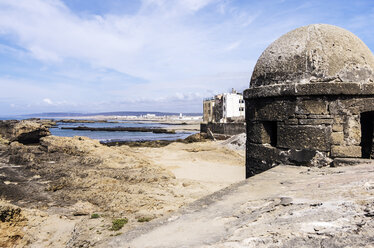 Marokko, Essaouira, Bani Antar, Blick auf die Küste - THAF000124