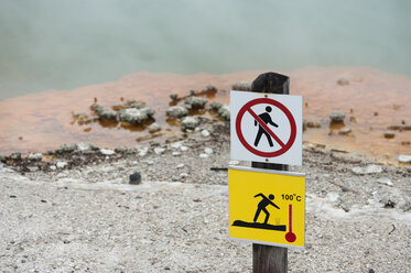 Neuseeland, Nordinsel, Bay of Plenty, Rotorua, Wai-O-Tapu, Champagne Pool, Hinweisschild - JB000065