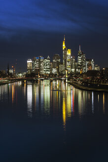 Germany, Hesse, Frankfurt am Main, financial district, Ignatz-Bubis-Bridge, skyline at night - ZMF000256