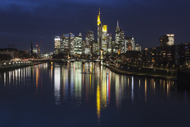 Germany, Hesse, Frankfurt am Main, financial district, Ignatz-Bubis-Bridge, skyline at night - ZMF000257