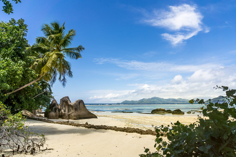 Seychellen, La Digue, Strand an der Bucht Anse Union, lizenzfreies Stockfoto