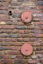 Detail of brick wall - HLF000403