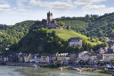 Germany, Rhineland-Palatinate, Cochem, imperial Castle in Mosel valley - CSF020905