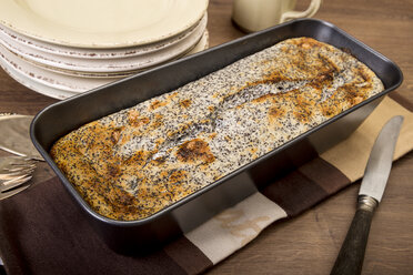 Baked poppy seed cake in cake pan - CSTF000067