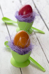 Easter eggs in green eggcups, egg spoons - SARF000263