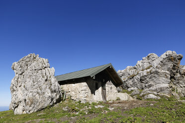 Deutschland, Oberbayern, Bayern, Chiemgauer Alpen, Steinlingalm, Kampenwand, Steinhaus - SIEF005093