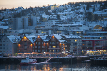 Norwegen, Tromso, Hafen und Stadtbild - PA000456