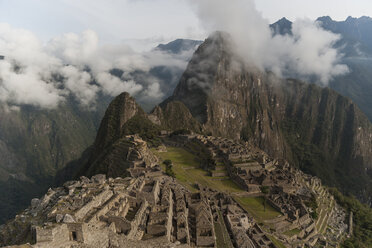 Peru, Andes, Clouds above Machu Picchu - PA000472