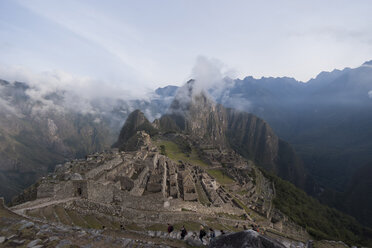 Peru, Andes, Clouds above Machu Picchu - PA000481