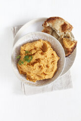 Sweet potato hummus with flat bread - EVGF000384