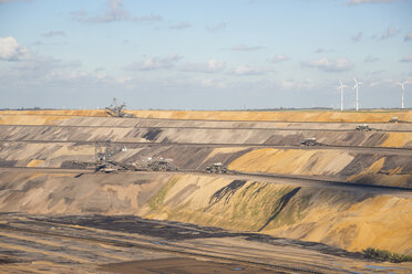 Germany, North Rhine-Westphalia, Rhein-Erft-Kreis, Hambach surface mine, brown coal mining - WG000254