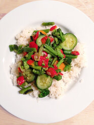 Gericht mit Reis und Gemüse, Gesunde Ernährung - AFF000014