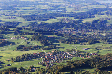 Deutschland, Bayern, Chiemgau, Blick von Hochries nach Grainbach - SIEF005122