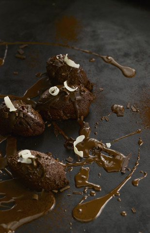 Schokoladensauce und Mousse, lizenzfreies Stockfoto