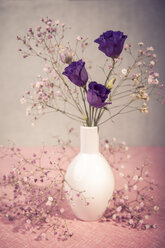 Eustoma-Blüten in der Vase - VTF000143