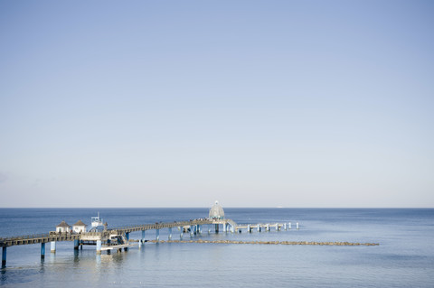 Germany, Mecklenburg-Western Pomerania, Ruegen, Gross Zicker, sea bridge at Baltic seaside resort Sellin stock photo