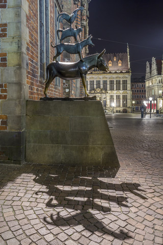 Germany, Bremen, Sculpture of the Bremen city minstrels stock photo