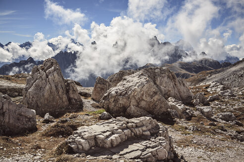 Italy, Dolomite Alps, clouds at Tre Cime di Lavaredo - VTF000165
