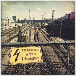 Warning Sign, Hauptbahnhof, Munich, Bavaria, Germany - GSF000824